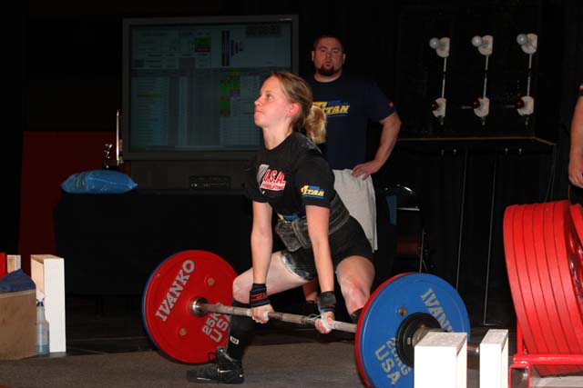 Erin_013_deadlift